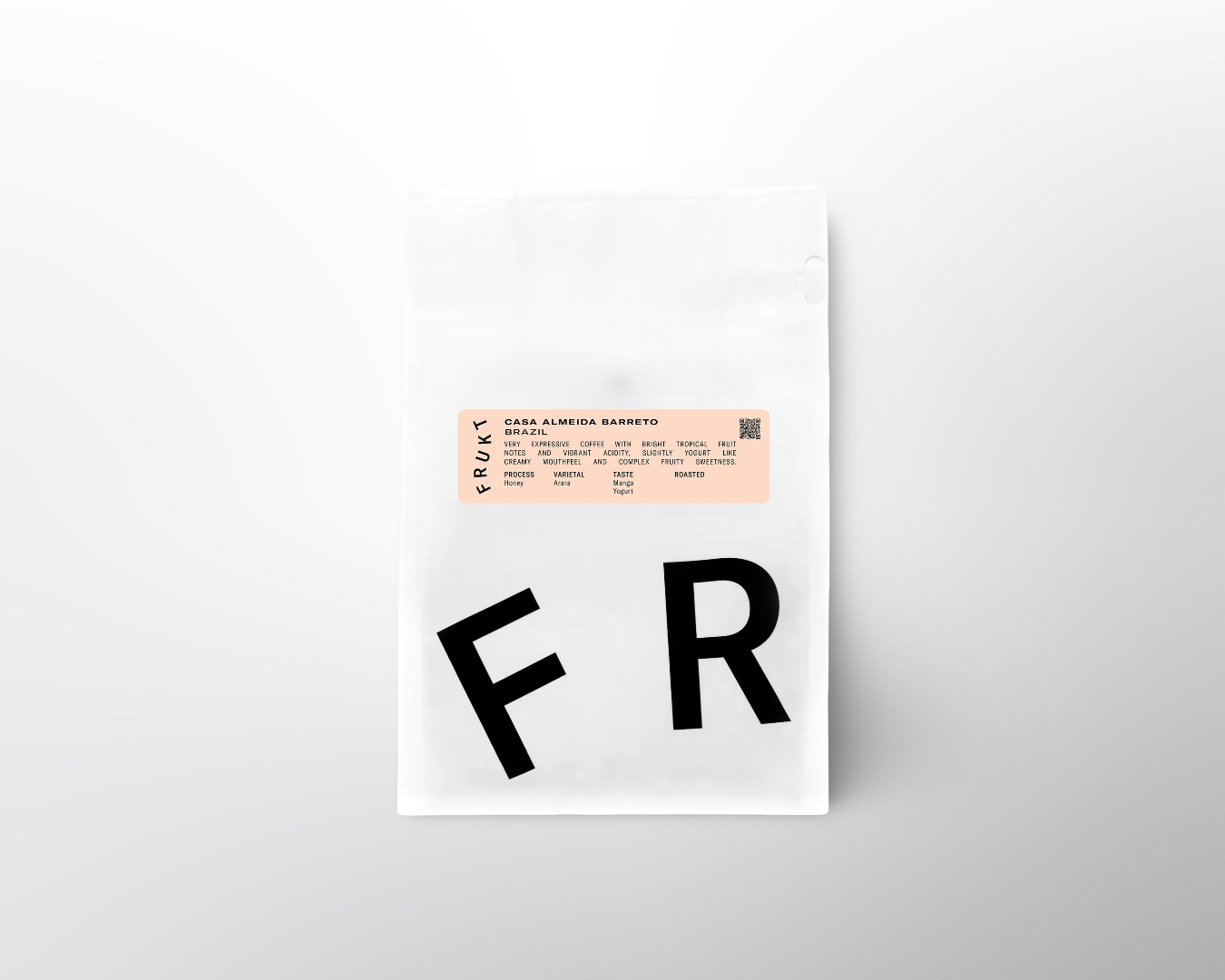 Casa Almeida Barreto Arara Honey